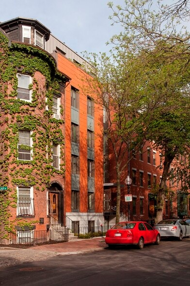 Building Photo - 16 E Springfield St