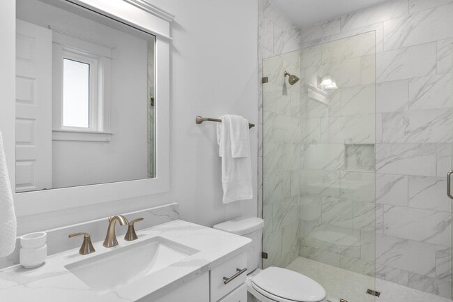 Building Photo - 105 Seaboard Ln