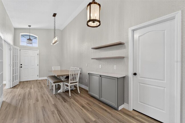 Building Photo - 523 Napa Valley Cir