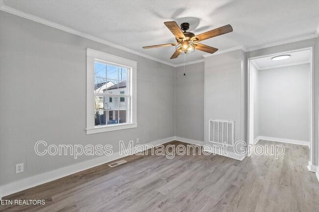 Building Photo - 3615 Lilac Ave