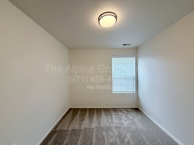 Building Photo - 5817 NW 174th Ave