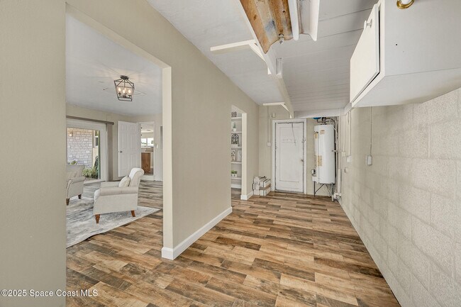 Building Photo - 458 Sandpiper Dr