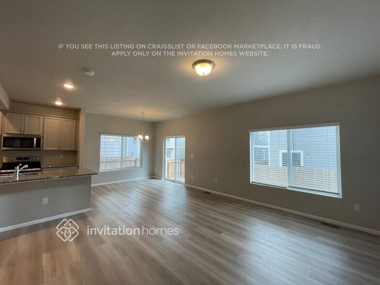Building Photo - 11256 House Finch Ln