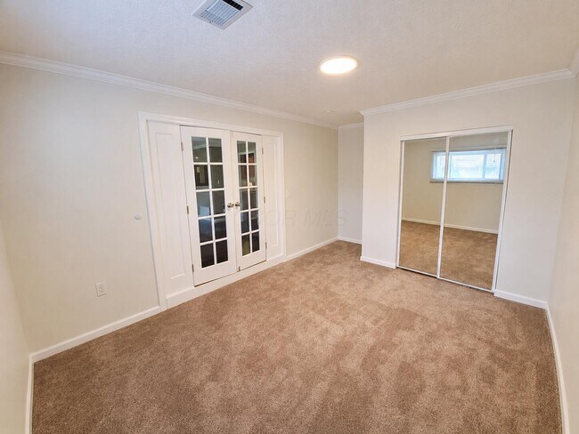 Building Photo - 5230 Wyandot Pl