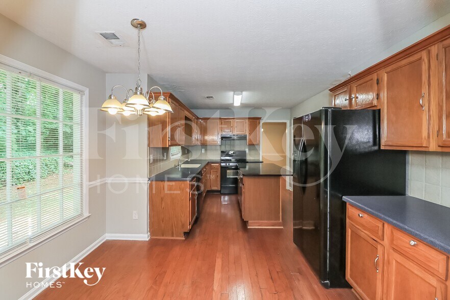 Building Photo - 1827 Hickory Creek Ct NW