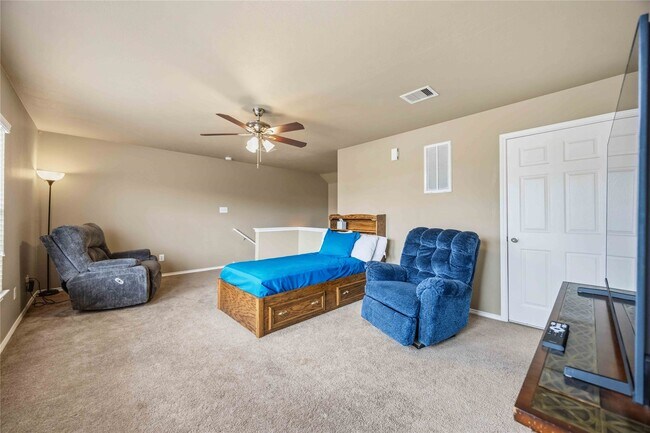 Building Photo - 7014 Woodridge Row Dr