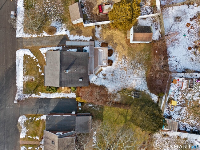 Building Photo - 3 Sunnieside Dr