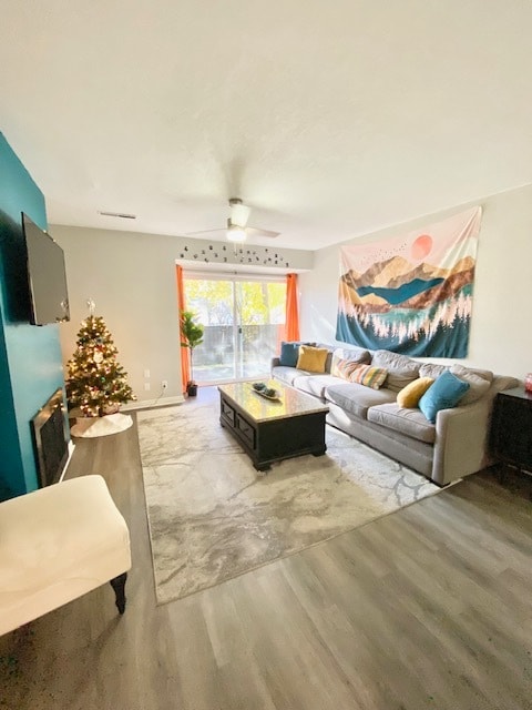 Building Photo - 758 E 900 N St