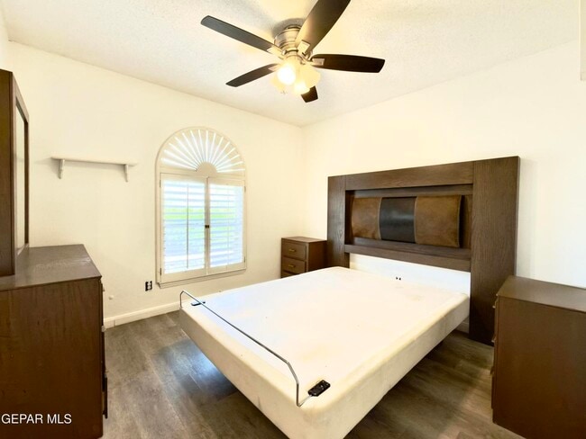 Building Photo - 3217 Funston Pl