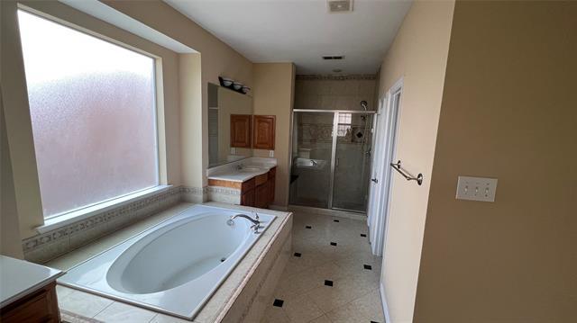 Building Photo - 2205 Eagles Nest Dr