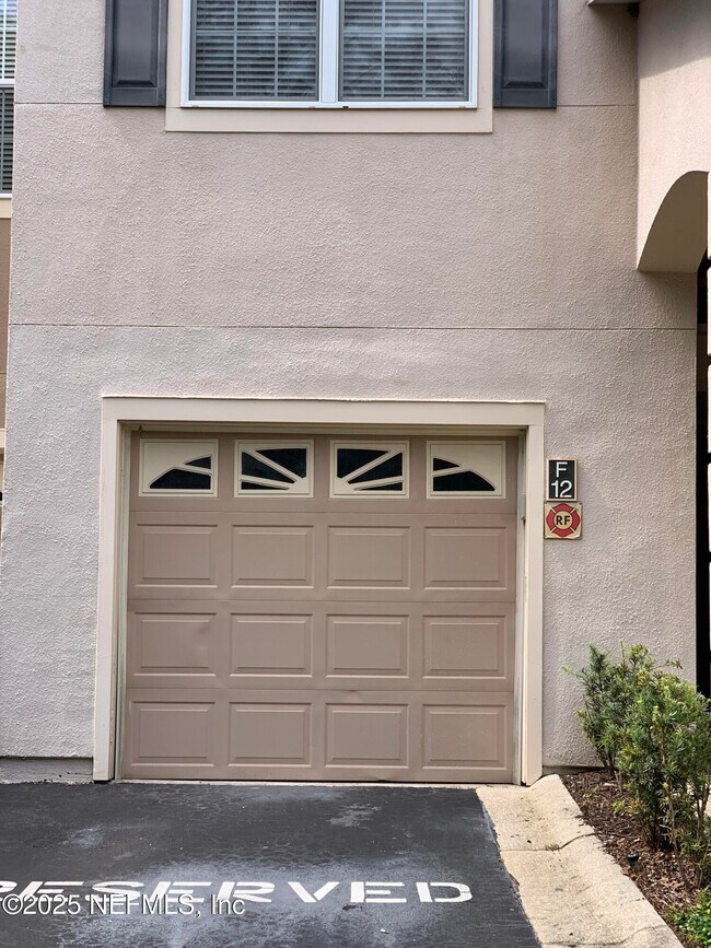 Building Photo - 13810 Sutton Park Dr N