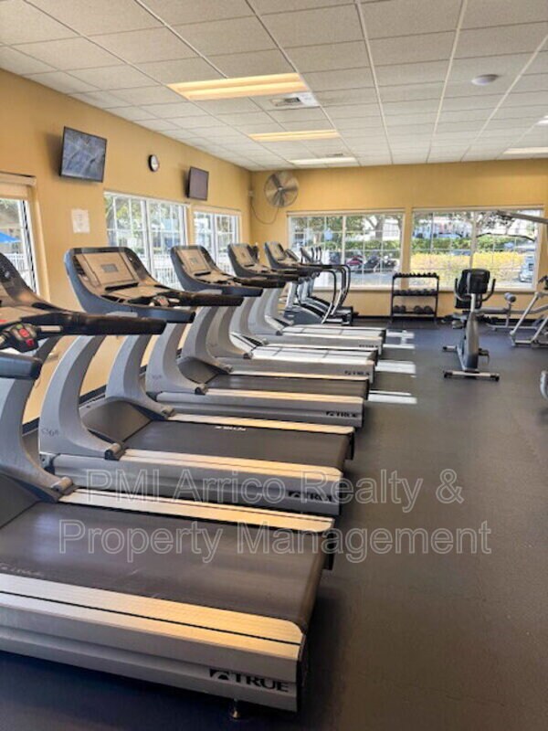 Building Photo - 3505 Meteor Pl