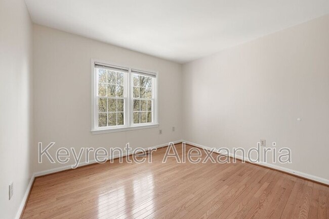 Building Photo - 8239 Dr Craik Ct
