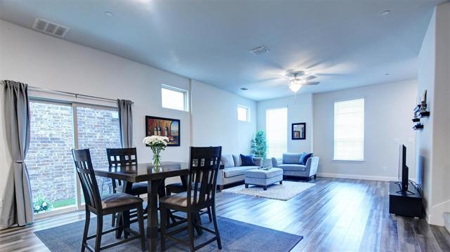 Building Photo - 7436 Palisades Dr
