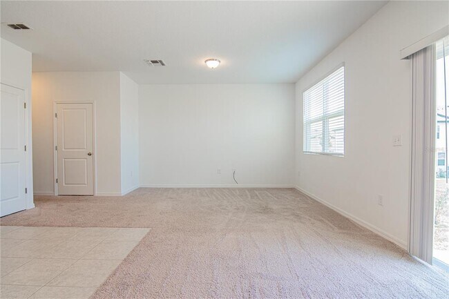 Building Photo - 205 Mandovi St