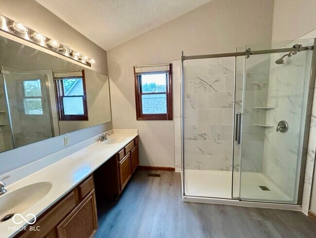 Building Photo - 2068 Suda Dr