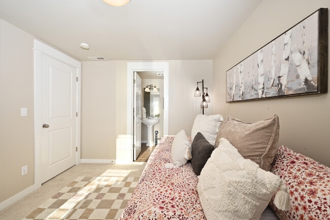 Building Photo - 5801 55th Ave NE