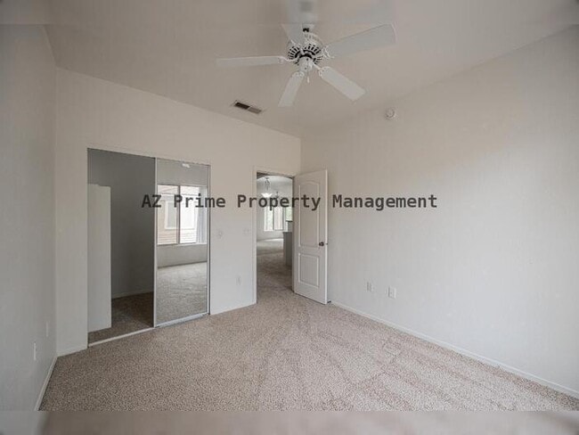 Building Photo - 1411 E Orangewood Ave