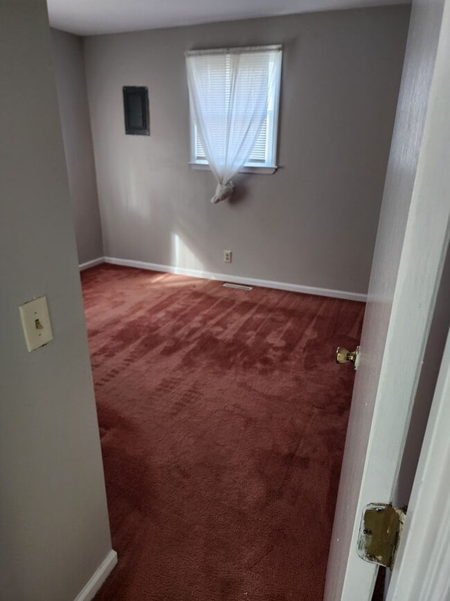 Building Photo - Senator Gasque Road Duplex