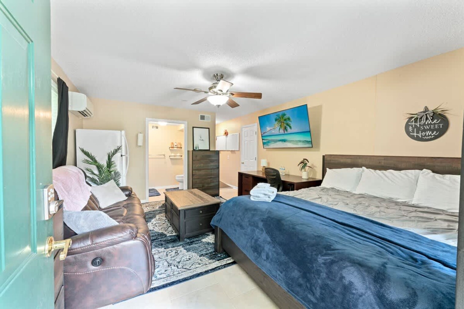 Building Photo - 15652 Coastal Ln