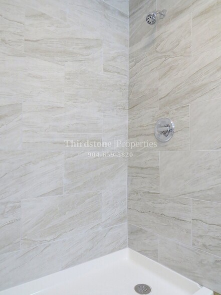 Building Photo - 5737 Carnation Rd