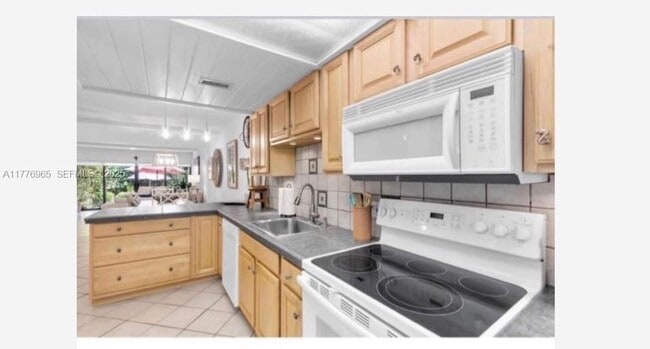 Building Photo - 87200 Overseas Hwy