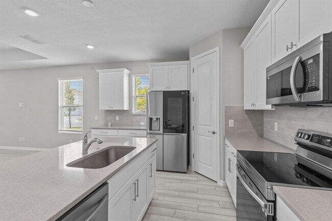Building Photo - 6544 Barnstorm Wy