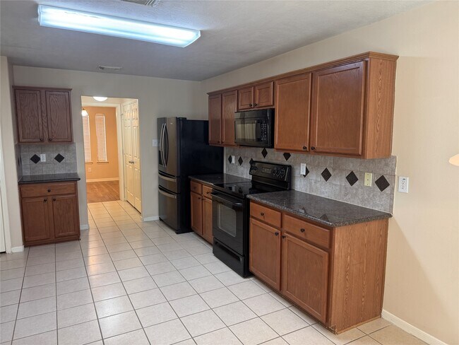 Building Photo - 2311 Slate Ridge Ln