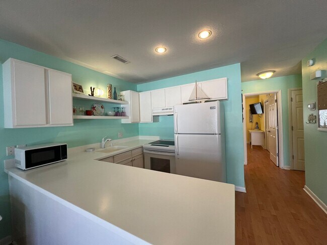 Building Photo - Myrtle Beach - 1 Bedroom / 1 Bath Condo
