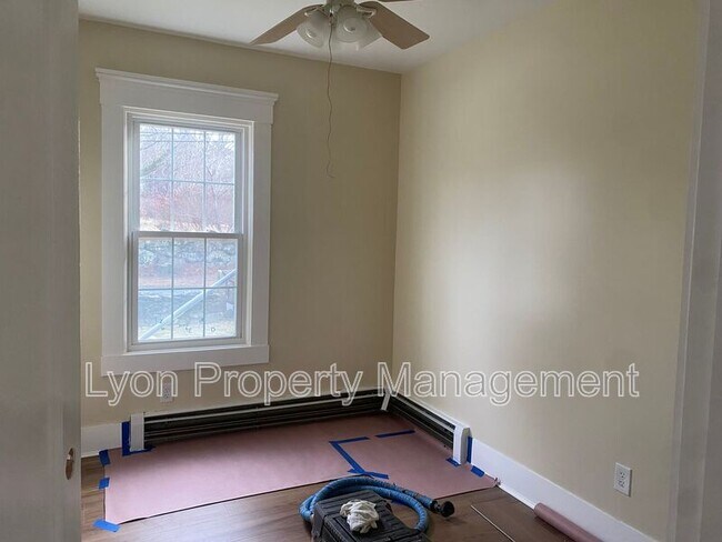 Building Photo - 793 Gifford Rd