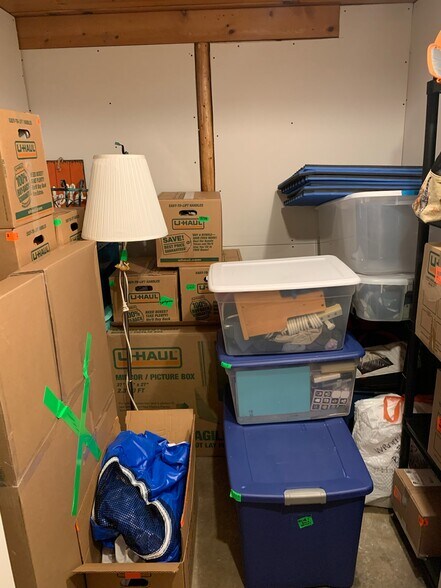 Storage Space - 636 S Loomis Ave