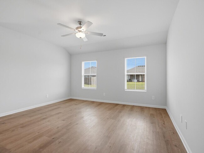 Building Photo - 119 Coral Bells Rd