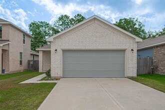 Building Photo - 24742 Russet Bluff Trl