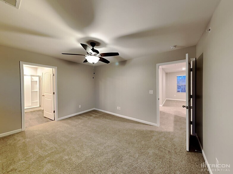 Building Photo - 339 Victory Cir