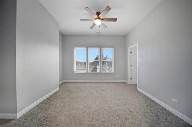 Building Photo - 3002 E 81st St