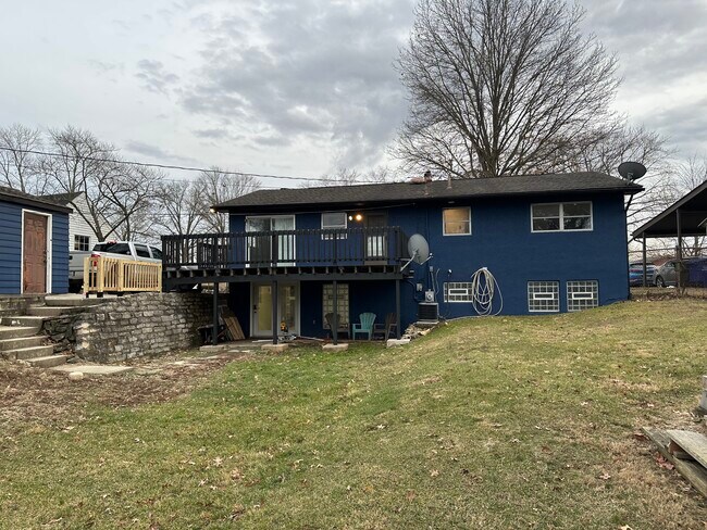 Building Photo - Brinwood Property APT A