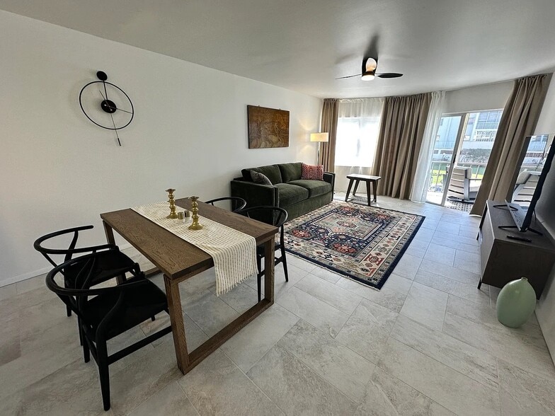 Building Photo - 1300 N Portofino Dr