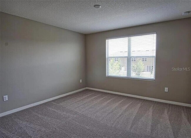 Building Photo - 7026 Woodchase Glen Dr