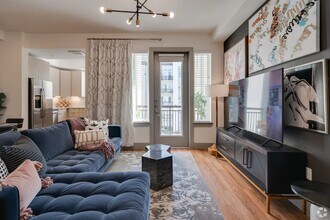 Building Photo - Live Where Houston Shines