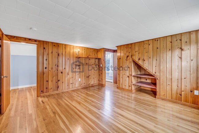 Building Photo - 62 Stoneleigh Rd