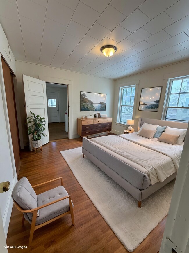 Building Photo - 80 Central St