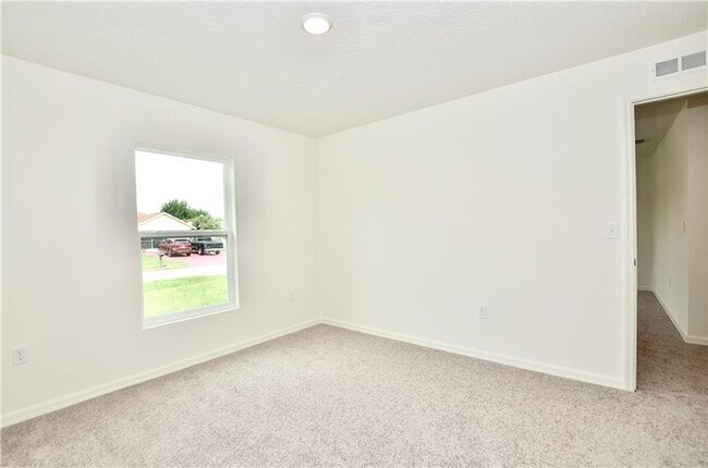 Building Photo - 1426 SW Merchant Ln
