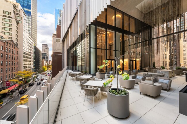 Building Photo - 138 E 50th St