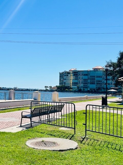 Building Photo - 630 Brevard Ave