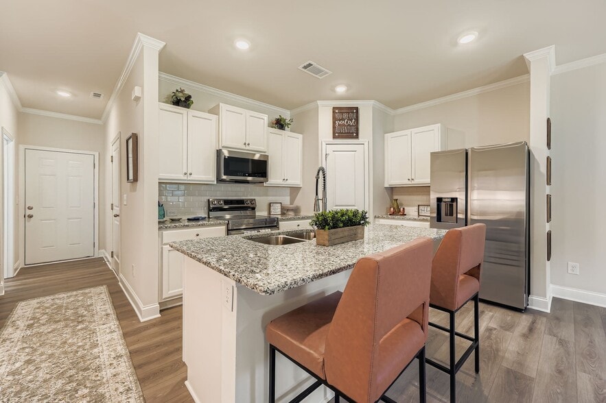 Building Photo - 132 Pyrus Ln