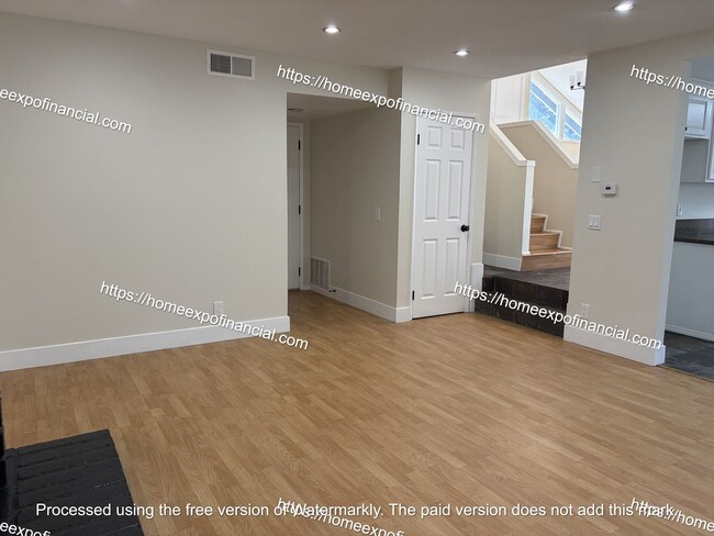 Building Photo - Nice Home For Rent