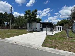 Building Photo - 3061 Crystal Hills Dr