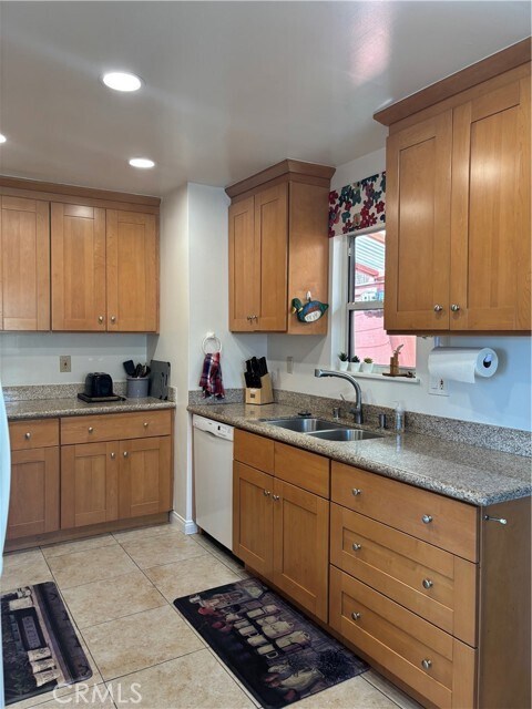 Building Photo - 33791 Silver Lantern St