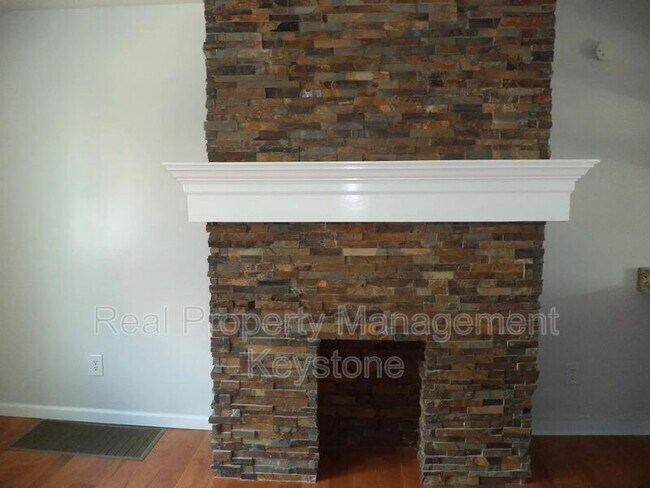 Building Photo - 5159 Keystone St