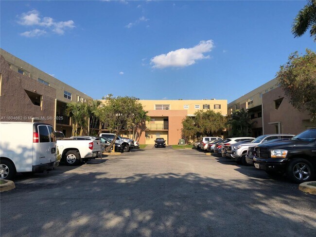 Building Photo - 40 NW 87th Ave